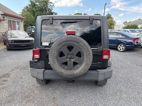 Used 2012 Jeep Wrangler Sahara w/ Dual Top Group AWD/4WD image 6