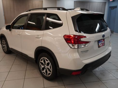 Used 2023 Subaru Forester Premium AWD/4WD image 12