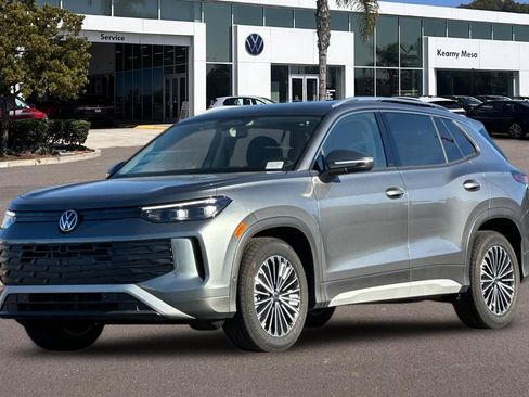 New 2026 Volkswagen Tiguan S FWD image 8