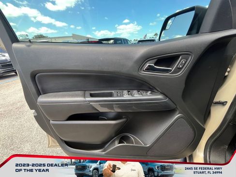 Used 2022 GMC Canyon AT4 AWD/4WD image 23