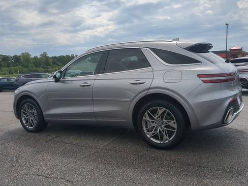 Used 2023 Genesis GV70 2.5T w/ Select Package AWD/4WD image 6