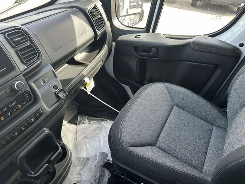 New 2026 RAM ProMaster 1500 w/ Convenience Group image 17