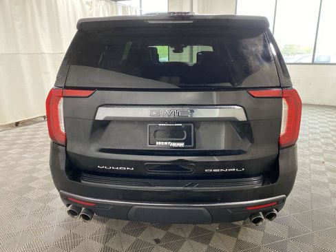 Used 2023 GMC Yukon XL Denali Ultimate AWD/4WD image 6
