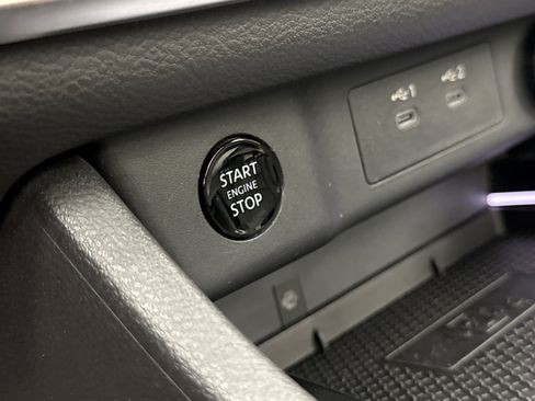 Used 2024 Nissan Rogue SL w/ SL Premium Package AWD/4WD image 22
