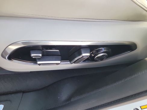 Certified 2022 Jeep Grand Cherokee L Overland w/ Luxury Tech Group IV image 20