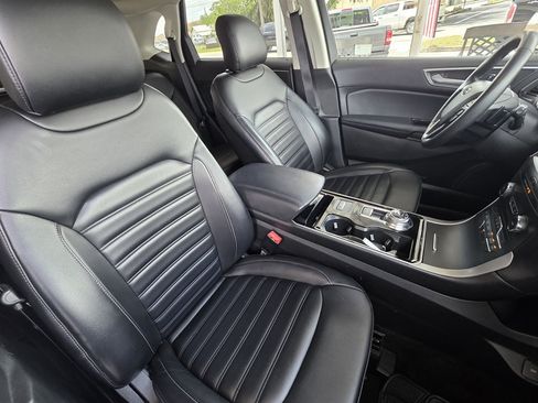 Used 2019 Ford Edge SEL w/ Equipment Group 201A AWD/4WD image 35