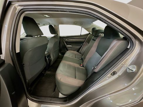 Used 2018 Toyota Corolla LE w/ Body Protection Package FWD image 28