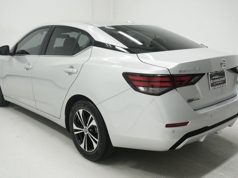 Used 2023 Nissan Sentra SV FWD image 6