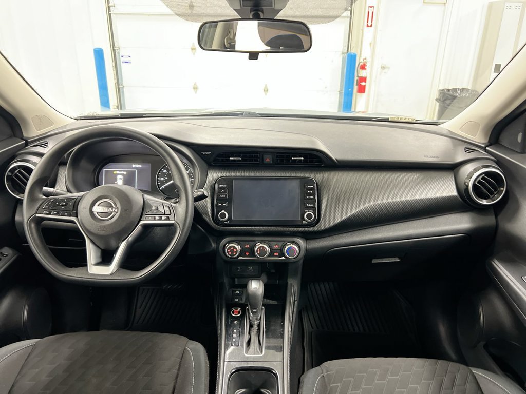 Used 2023 Nissan Kicks SV FWD image 10