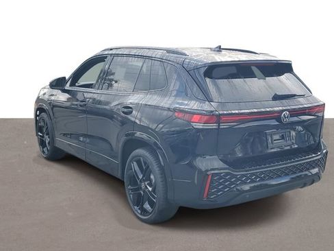 New 2026 Volkswagen Tiguan SE R-Line FWD image 3