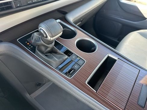 Used 2024 Toyota Sienna XLE image 21