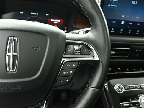 Certified 2023 Lincoln Nautilus Reserve w/ Monochromatic Package image 17