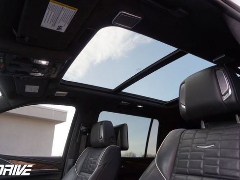 Used 2023 Cadillac Escalade ESV Sport Platinum w/ LPO, Floor Liner Package image 29