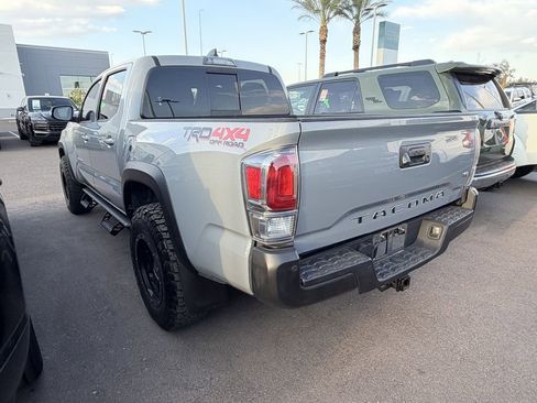 Used 2020 Toyota Tacoma TRD Off-Road w/ Technology Package AWD/4WD image 8