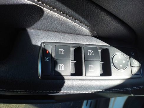 Used 2013 Mercedes-Benz ML 350 4MATIC image 13
