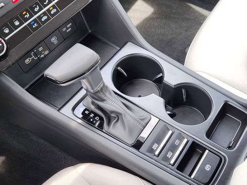 Certified 2025 Hyundai Sonata SE FWD image 20