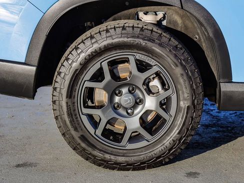 Used 2024 Honda Pilot TrailSport image 12