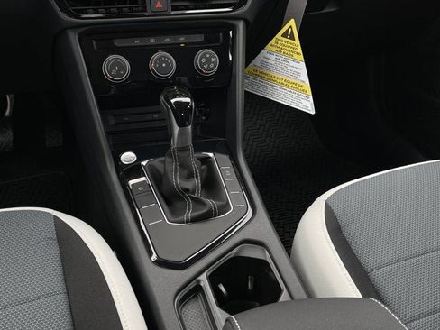 New 2026 Volkswagen Taos S image 15