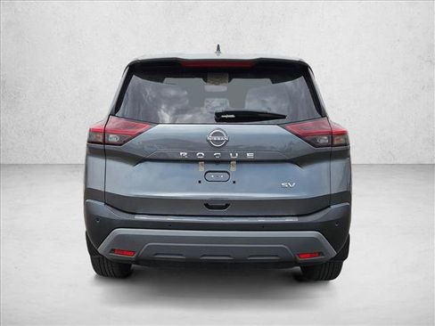 Used 2023 Nissan Rogue SV FWD image 6