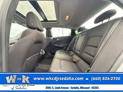 Used 2018 Chevrolet Malibu LT FWD image 22