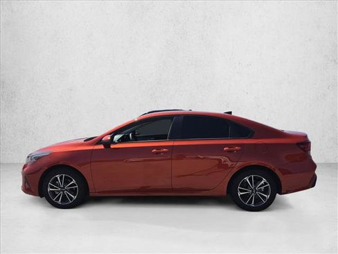 Used 2023 Kia Forte LXS w/ LXS Technology Package FWD image 10