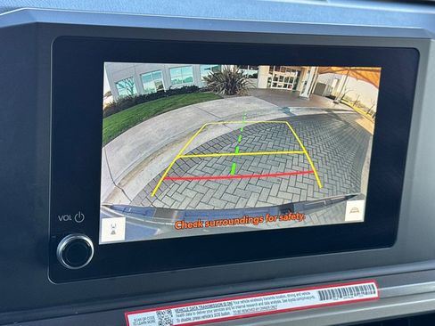 Certified 2025 Toyota Tacoma SR5 image 23