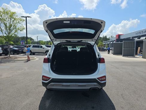 Used 2019 Hyundai Santa Fe SE FWD image 17