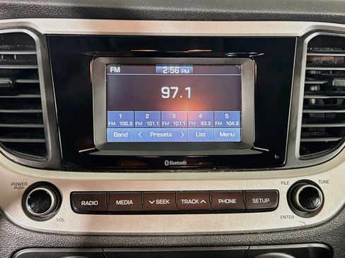 Used 2019 Hyundai Accent SE FWD image 16