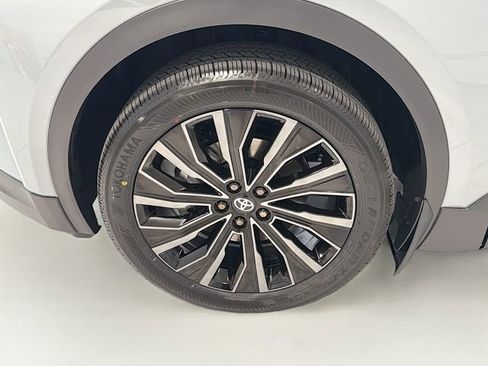 New 2026 Toyota C-HR AWD/4WD image 25