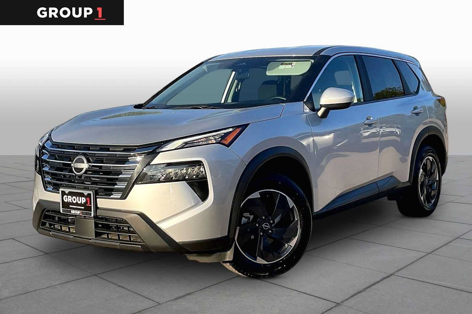 Used 2025 Nissan Rogue SV FWD image 1