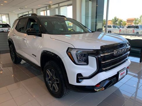 New 2026 GMC Terrain AT4 w/ Technology Package II AWD/4WD image 4