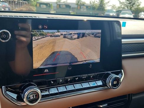 New 2026 GMC Canyon AT4 AWD/4WD image 13