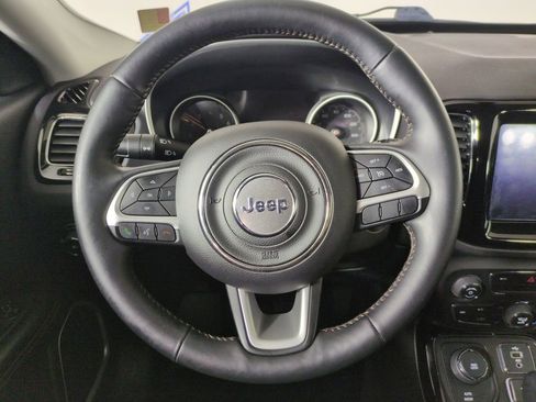 Used 2018 Jeep Compass Limited w/ Navigation Group image 16