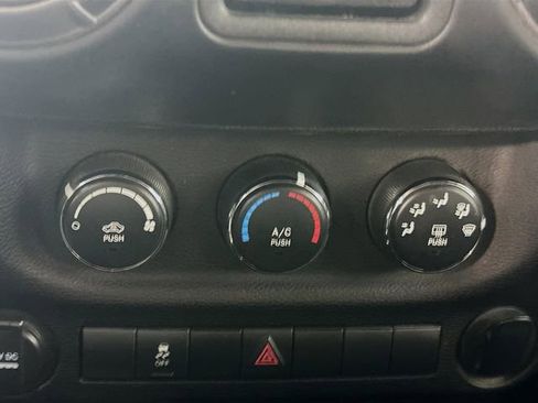 Used 2011 Jeep Wrangler Sport image 15