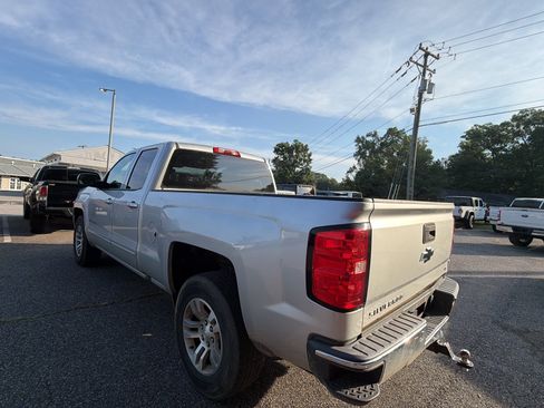 Used 2018 Chevrolet Silverado 1500 LT w/ All Star Edition AWD/4WD image 3