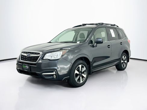 Used 2017 Subaru Forester 2.5i Limited w/ Rugged Package #2 AWD/4WD image 3