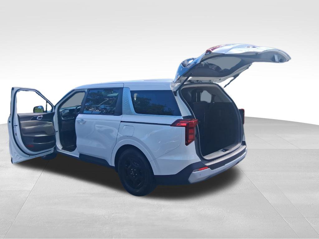 Certified 2026 Kia Carnival FWD image 21