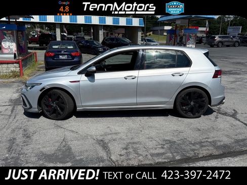 Used 2022 Volkswagen GTI SE FWD image 8