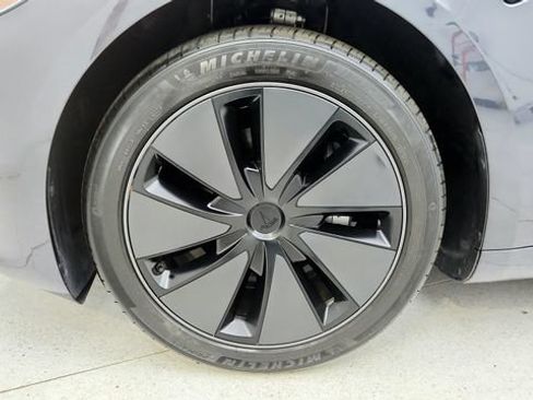 Used 2025 Tesla Model 3 Long Range RWD image 73