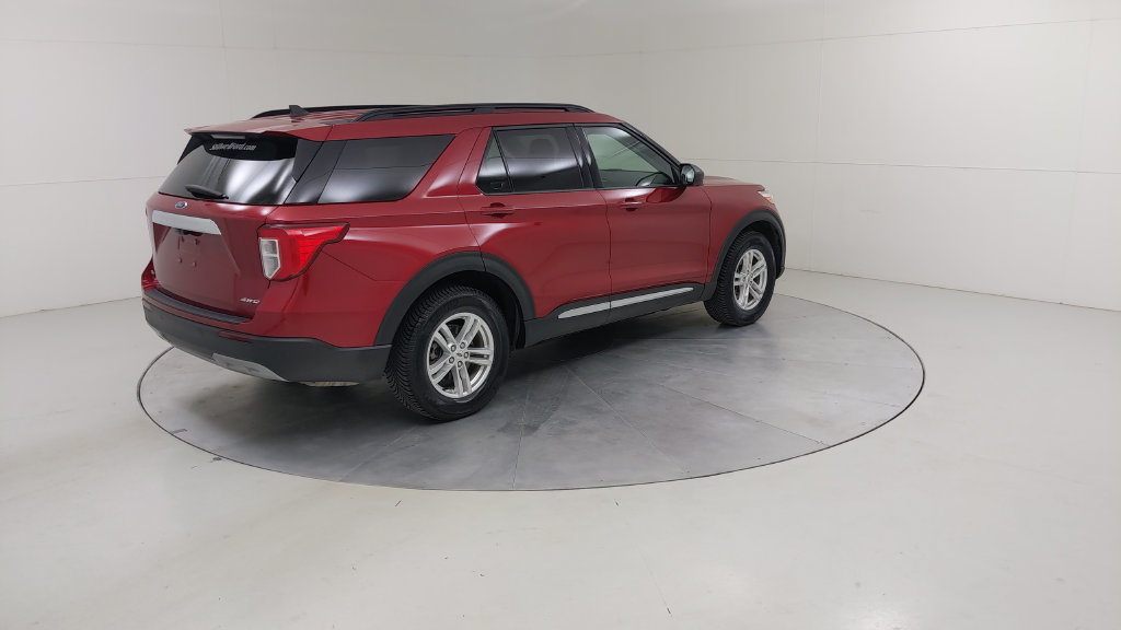 Certified 2022 Ford Explorer XLT w/ Equipment Group 202A AWD/4WD image 14