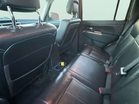 Used 2012 Jeep Liberty Limited image 19