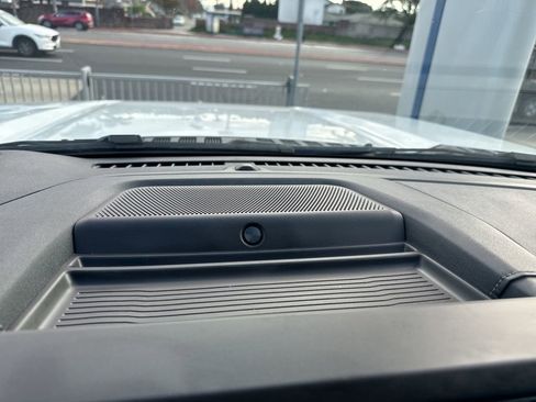 Used 2024 Ford F350 Lariat w/ Lariat Ultimate Package image 33