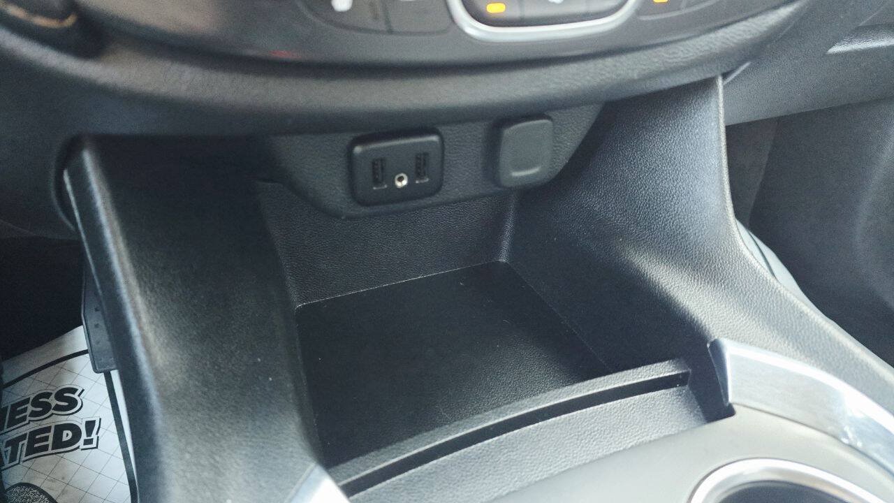 Used 2019 Chevrolet Traverse LT AWD/4WD image 23