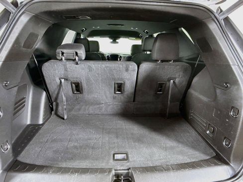 Used 2023 Chevrolet Traverse LT w/ LPO, Floor Liner Package AWD/4WD image 25