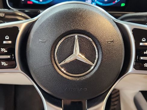 Used 2021 Mercedes-Benz GLA 250 4MATIC image 49