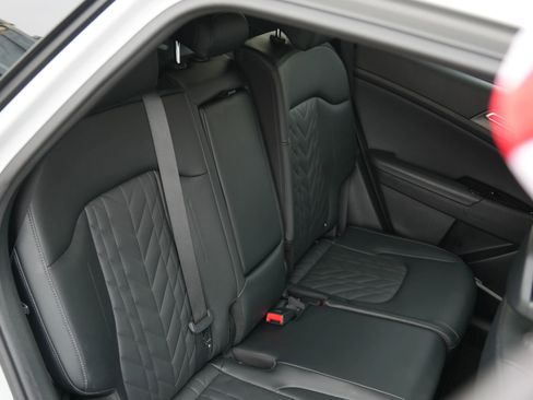 Used 2023 Kia Sportage X-Line image 16