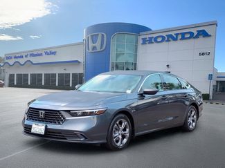 Used 2023 Honda Accord EX video 1