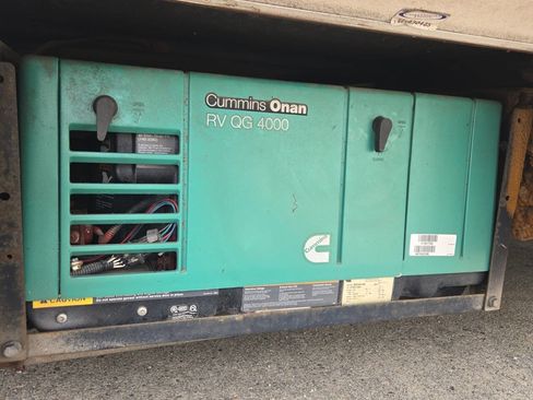 Used 2011 Ford E-450 and Econoline 450 Super Duty w/ Motorhome Prep Pkg image 8