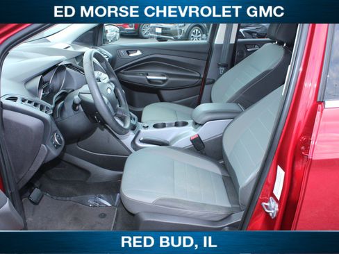 Used 2016 Ford Escape SE w/ Equipment Group 201A FWD image 7