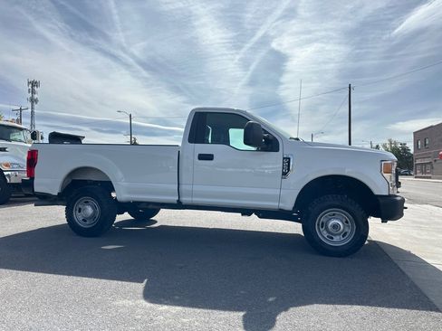 Used 2021 Ford F250 XL w/ Power Equipment Group AWD/4WD image 3